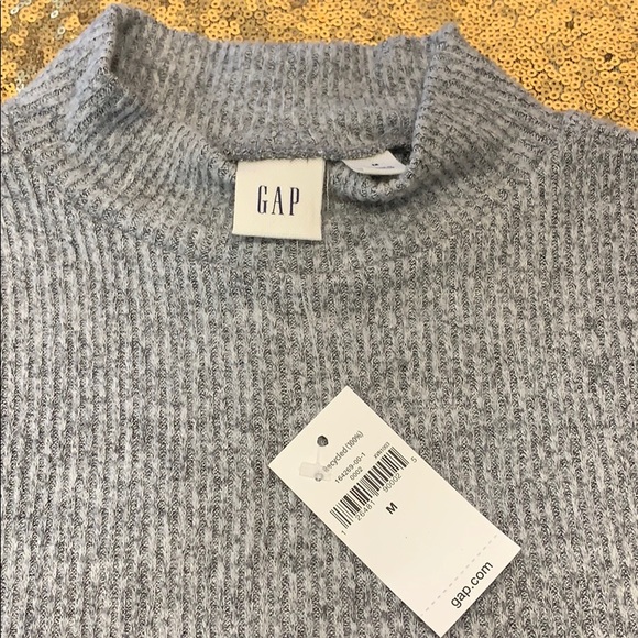 GAP Short Sleeve Cold Shoulder Sweater - Picture 2 of 5